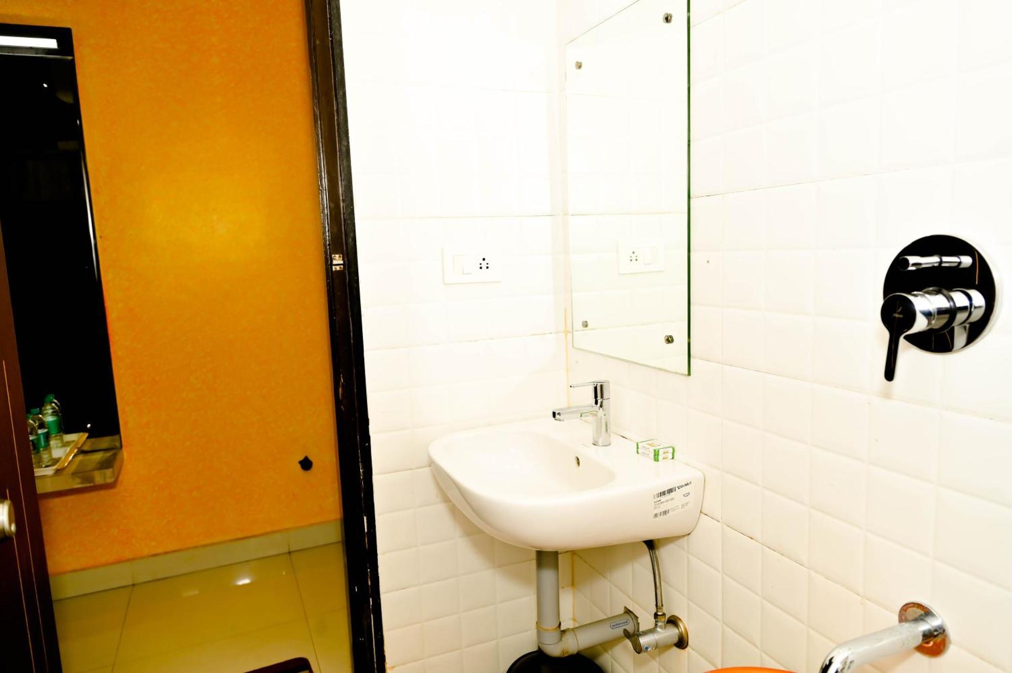 ホテル Townhouse Mk Chikmagalūr エクステリア 写真